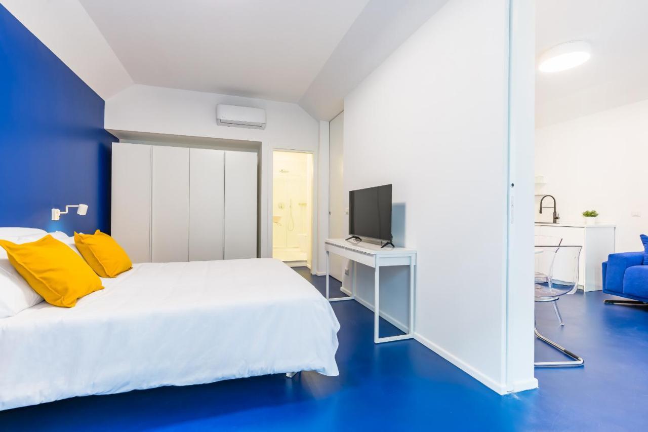 Piazza Municipio Apartments By Wonderful Italy 那不勒斯 外观 照片