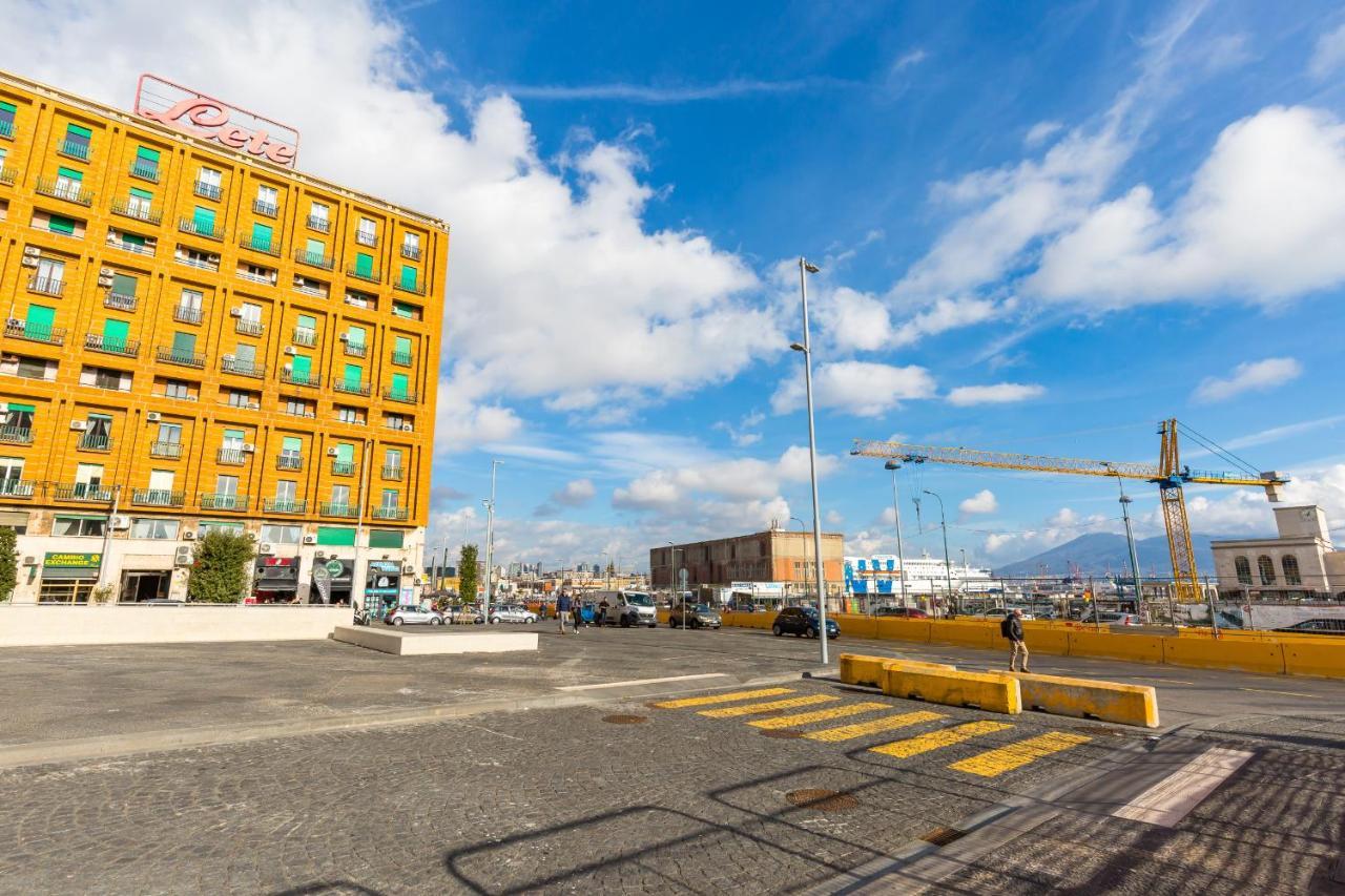 Piazza Municipio Apartments By Wonderful Italy 那不勒斯 外观 照片
