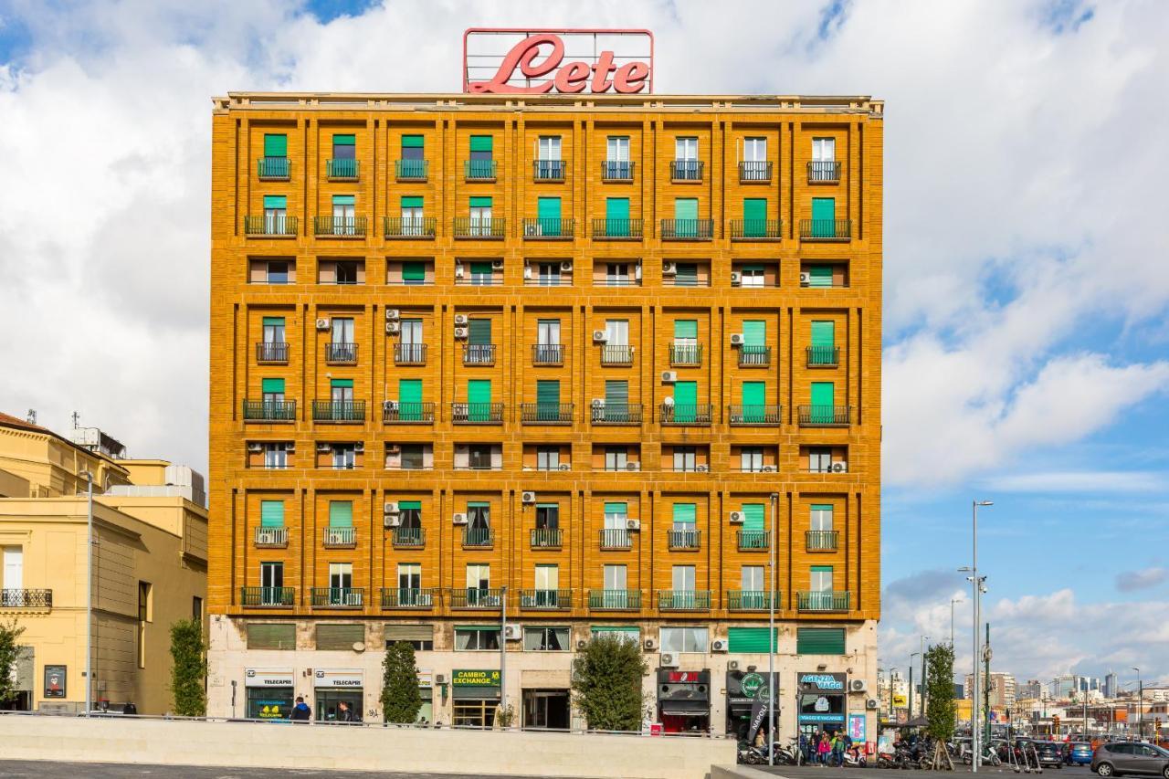 Piazza Municipio Apartments By Wonderful Italy 那不勒斯 外观 照片