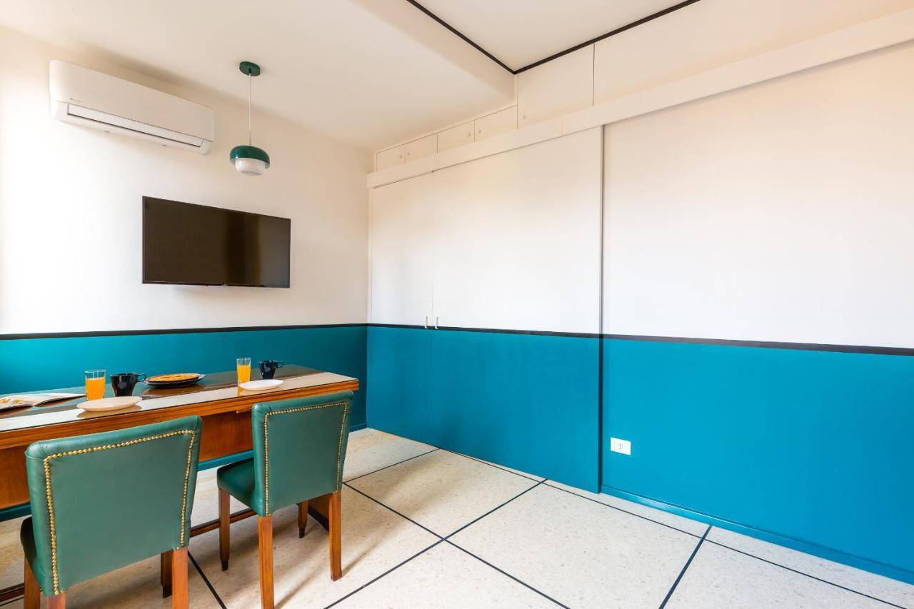 Piazza Municipio Apartments By Wonderful Italy 那不勒斯 外观 照片