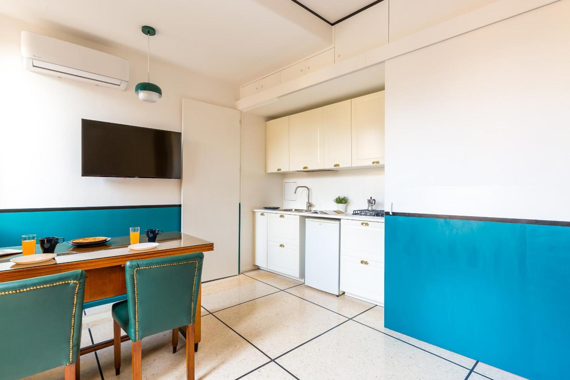 Piazza Municipio Apartments By Wonderful Italy 那不勒斯 外观 照片