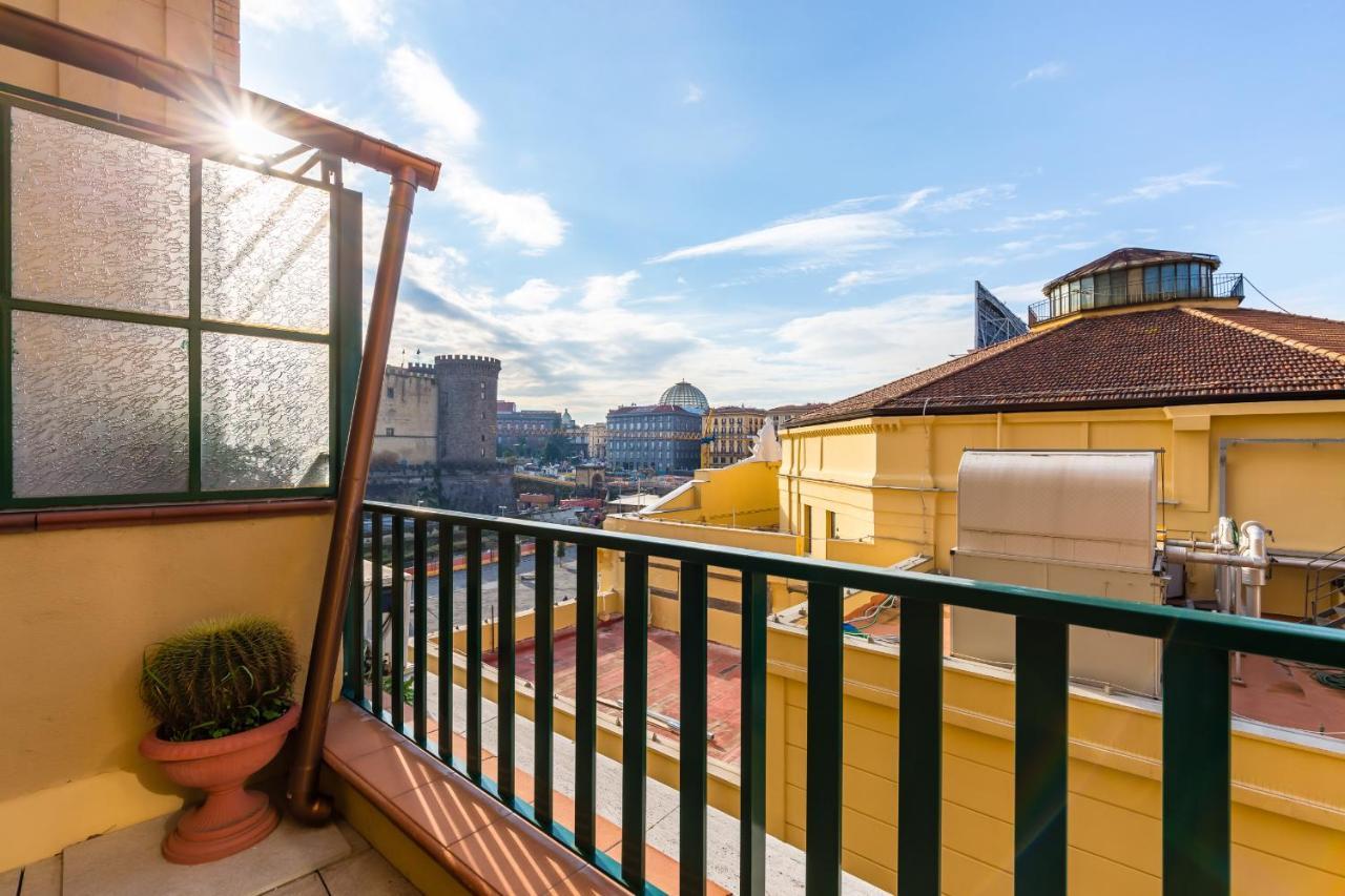 Piazza Municipio Apartments By Wonderful Italy 那不勒斯 外观 照片